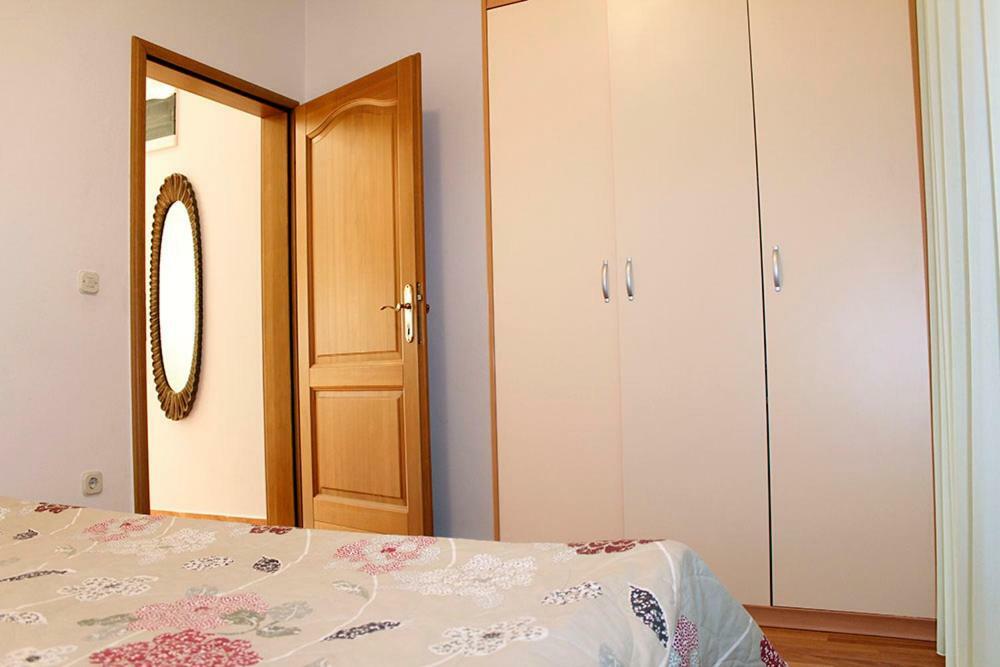 Apartmani Zeljko Metajna Kültér fotó