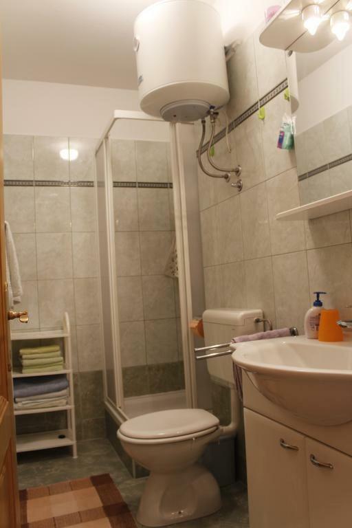 Apartmani Zeljko Metajna Kültér fotó